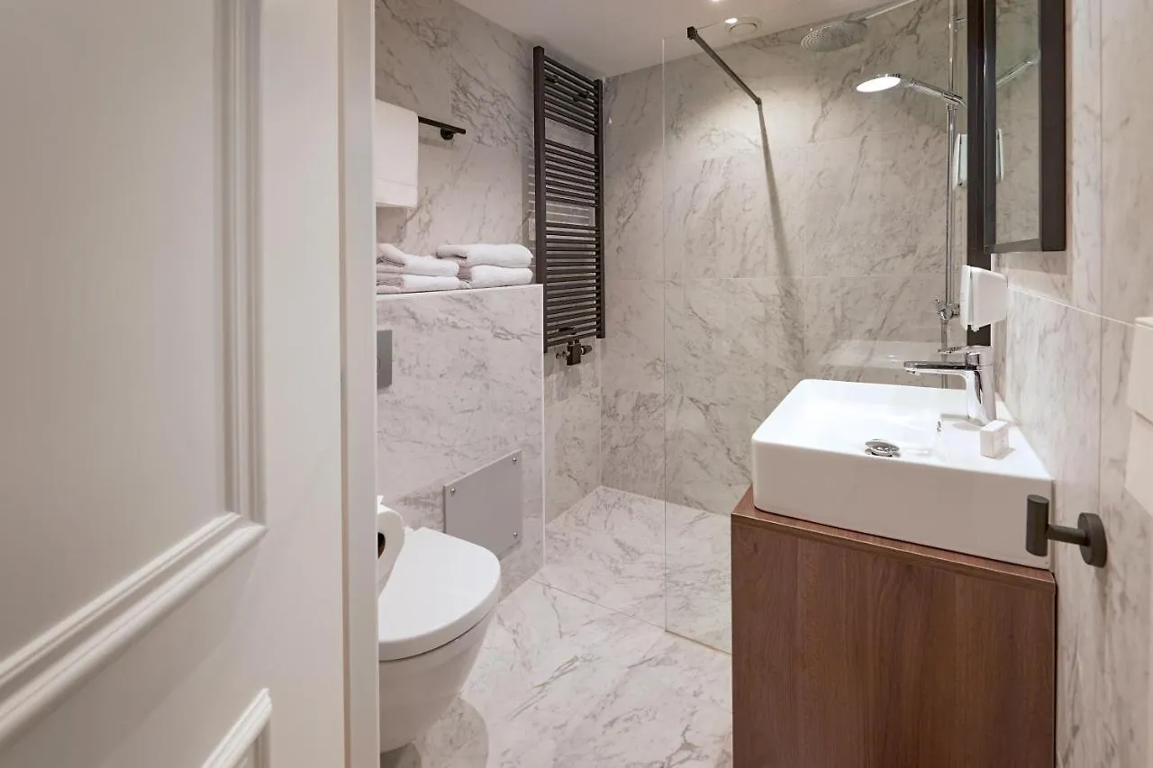 Nova Apartments Amsterdam (Adults Only) Hotel