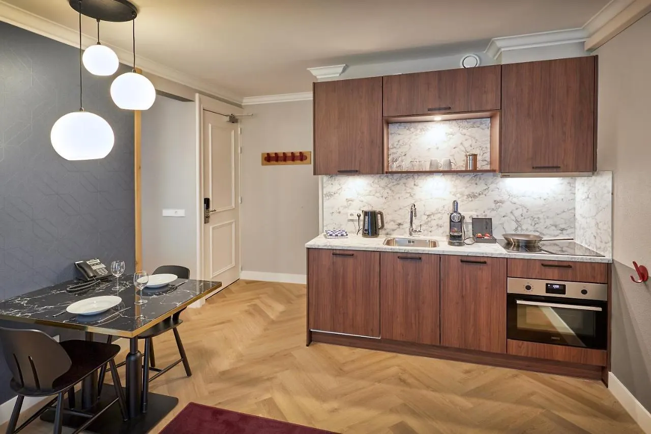 Nova Apartments Amsterdam (Adults Only) 4*,